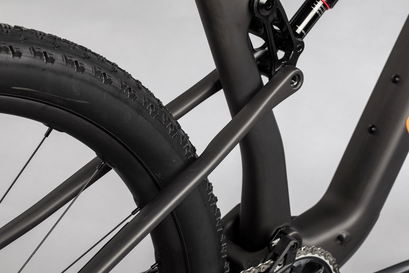 All-new Santa Cruz Blur goes superlight 
