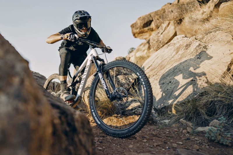 Canyon Neuron & Spectral with Rockshox Flight Attendant