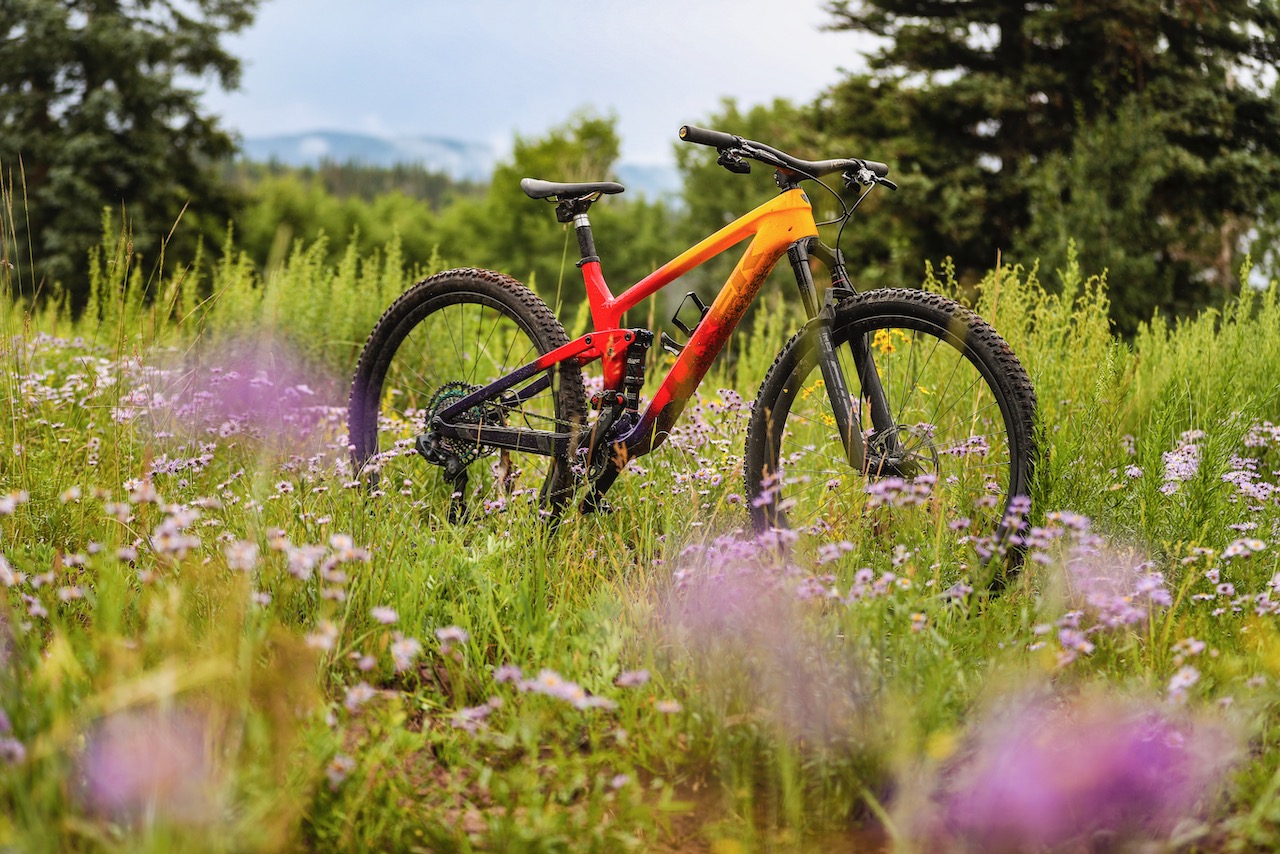 2022-Trek-Top-Fuel-full-bike