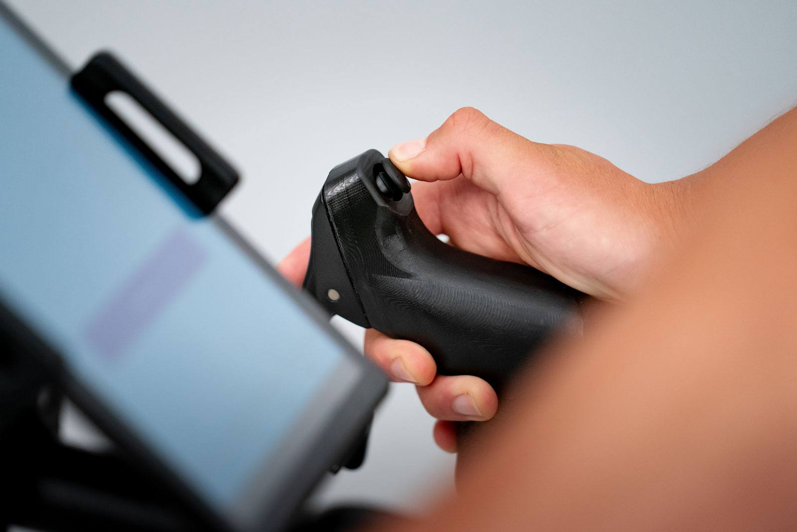 muovertitiltbike handlebar mounted joystick controller