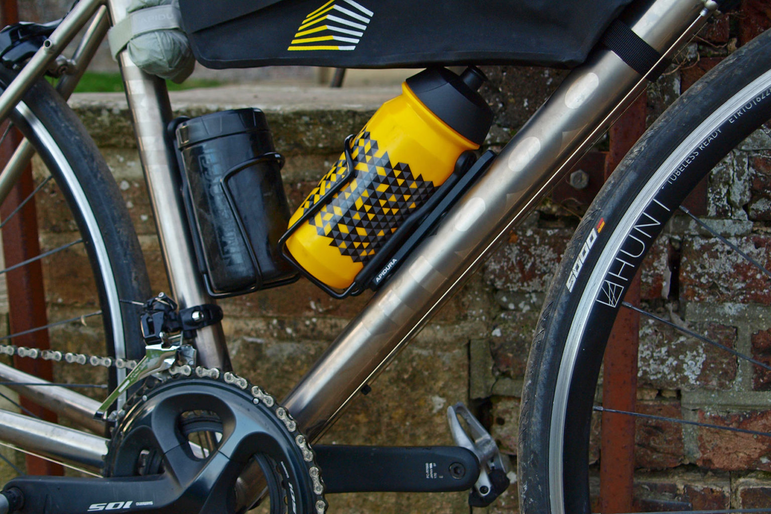 Apidura 2 to 3bolt Anything Cage water Bottle Cage Adapter Bikerumor