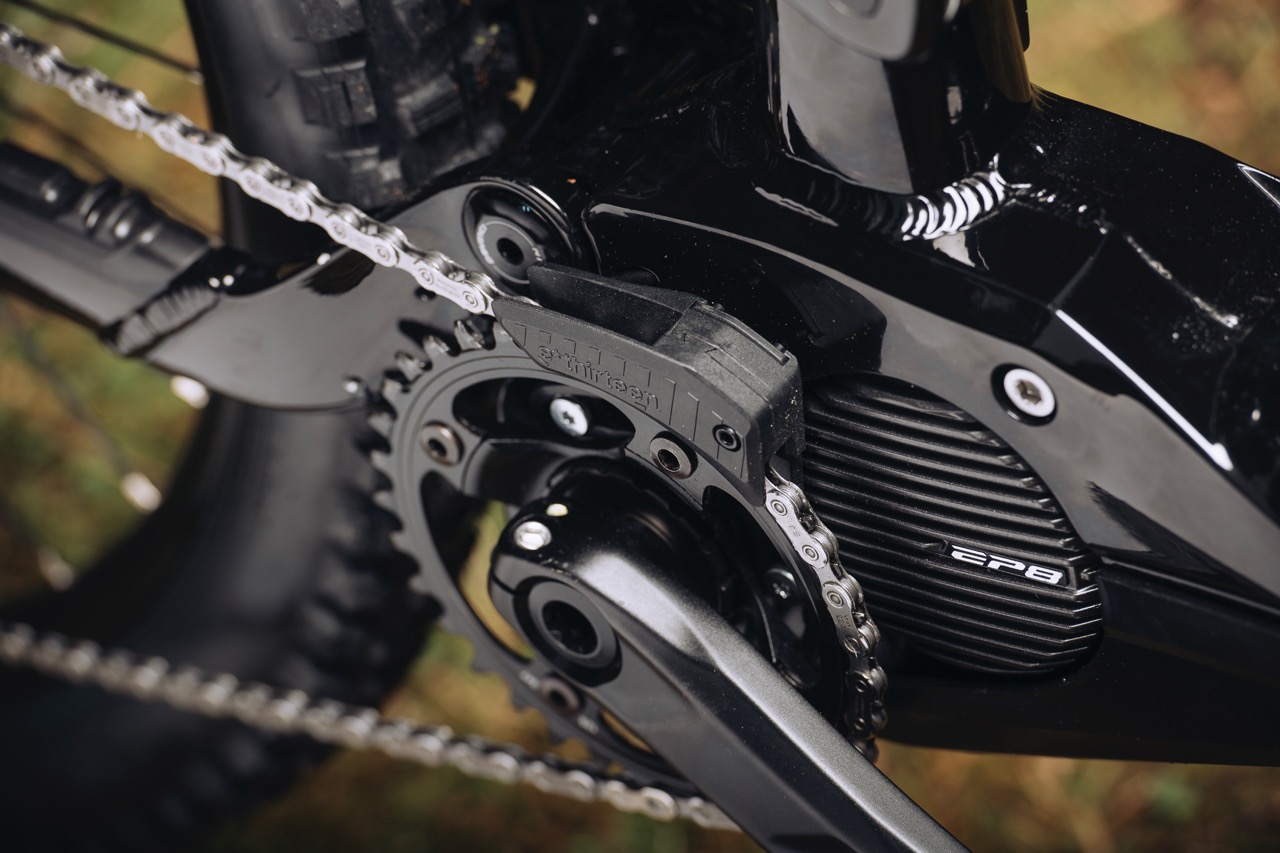 Devinci e-Troy and e-Spartan chainguide