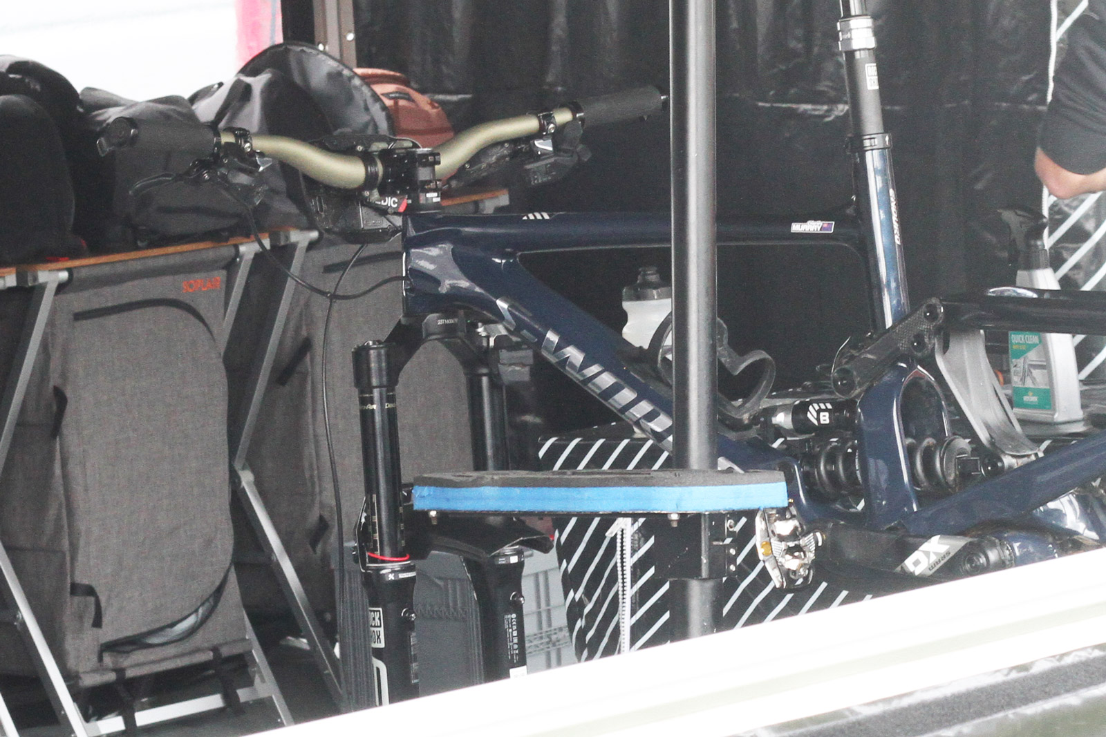 Spotted: RockShox Super Deluxe Coil Flight Attendant at EWS Tweed Valley -  Bikerumor