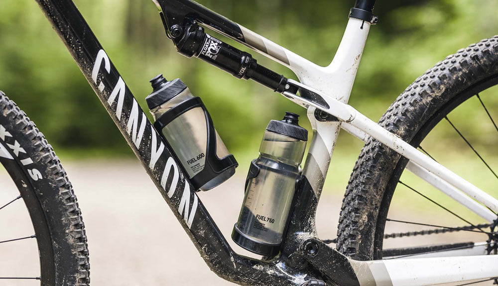 2022 Canyon Lux World Cup CFR carbon XC MTB, lightweight cross-country mountain bike, two bottles