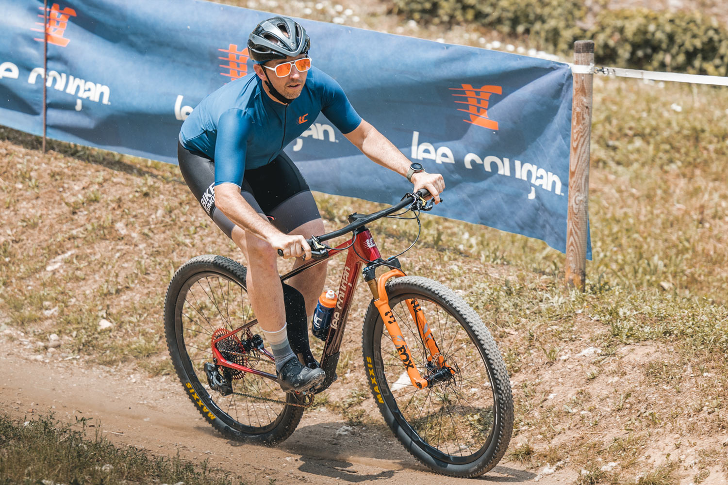 Lee Cougan Rampage Innova reshapes XC rear suspension with short-travel,  oil-damped softail - Bikerumor