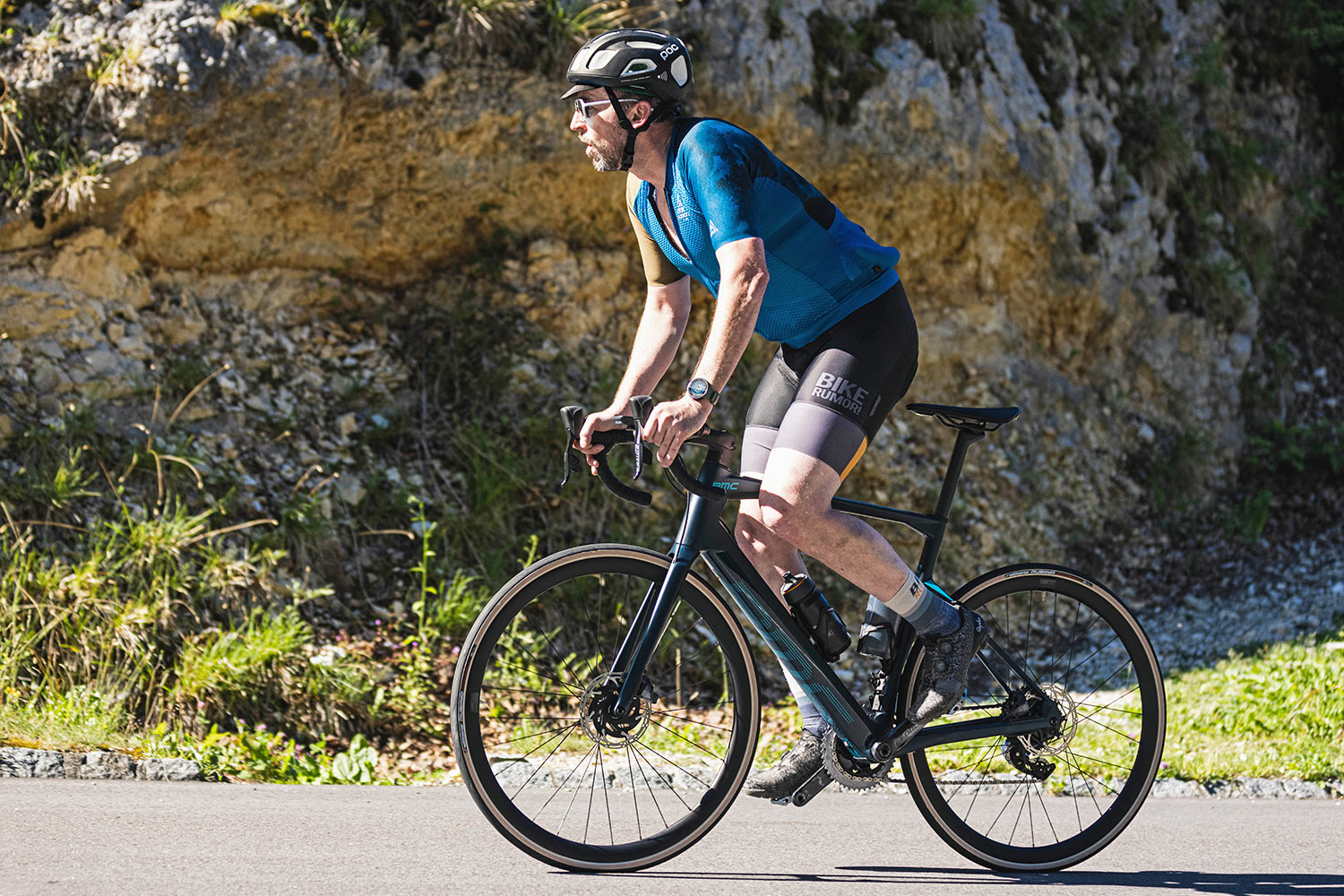 BMC Roadmachine AMP performance road e-bike, photo by Jérémie Reuiller ILL PROD, climbing