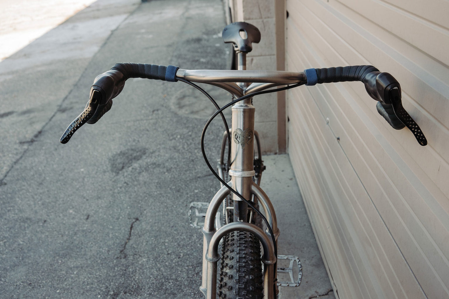 Black Sheep Bikes welds Custom Ti OnePiece BarStem Combos Bikerumor