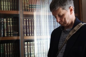 Professor Goldman at the Islamic Center of Rome. | Photo by Andrea Palatnik.