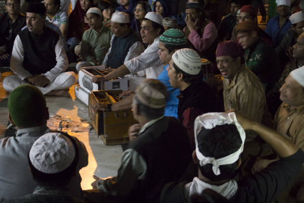 Qawwals singing at the Nizamuddin Dargah Sufi Shrine in New Delhi, India. Photo by Han Zhang.