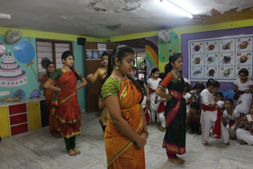 Different forms of Indian classical dance exemplify purity, modesty and respect, Hemant said. “A Bharatanatyam dancer can be identified by they way she walks, the way she moves,” said Hemant. “Every dancer has beautiful eyes, is tall, slim and beautiful.”
