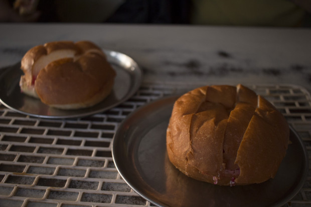 Chai and maska bun, sliced bread smeared with butter, are the specialties of New Lucky Restaurant.