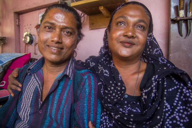 Shilpa and Joya are two hijra brothers in Ahmedabad.