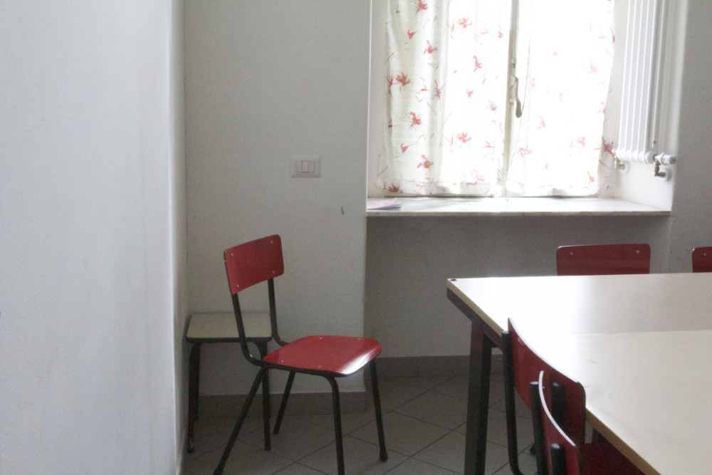 Inside a classroom at the Catholic Migrant Services center. (Cydney Tucker / Religio)