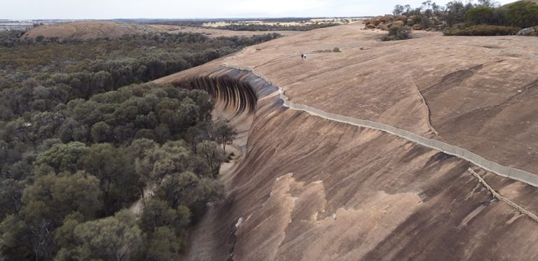 Natural Wonders: Wave Rock » Explorersweb