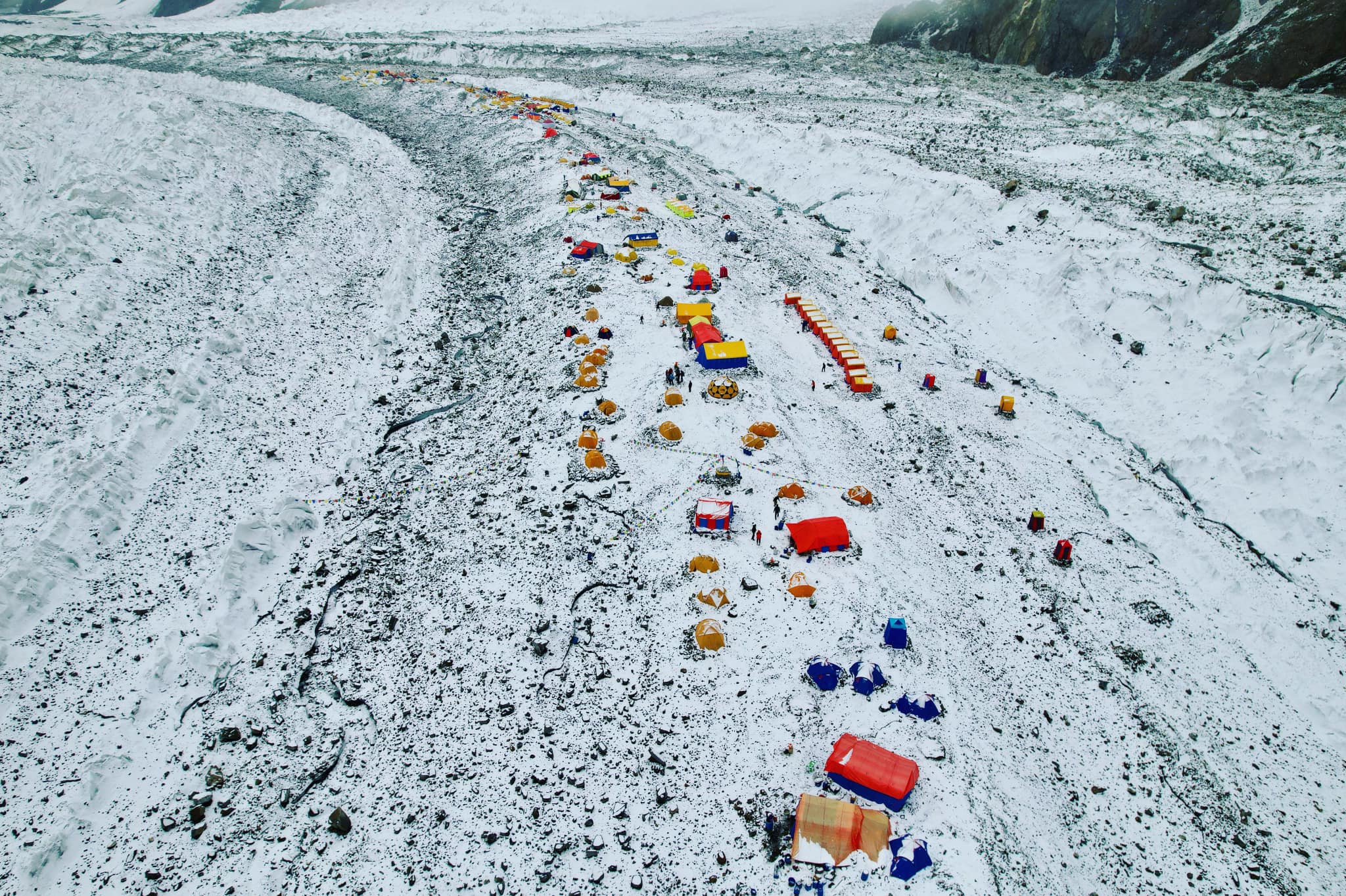 Conflict, Garbage, Controversy: Lessons From K2 » Explorersweb