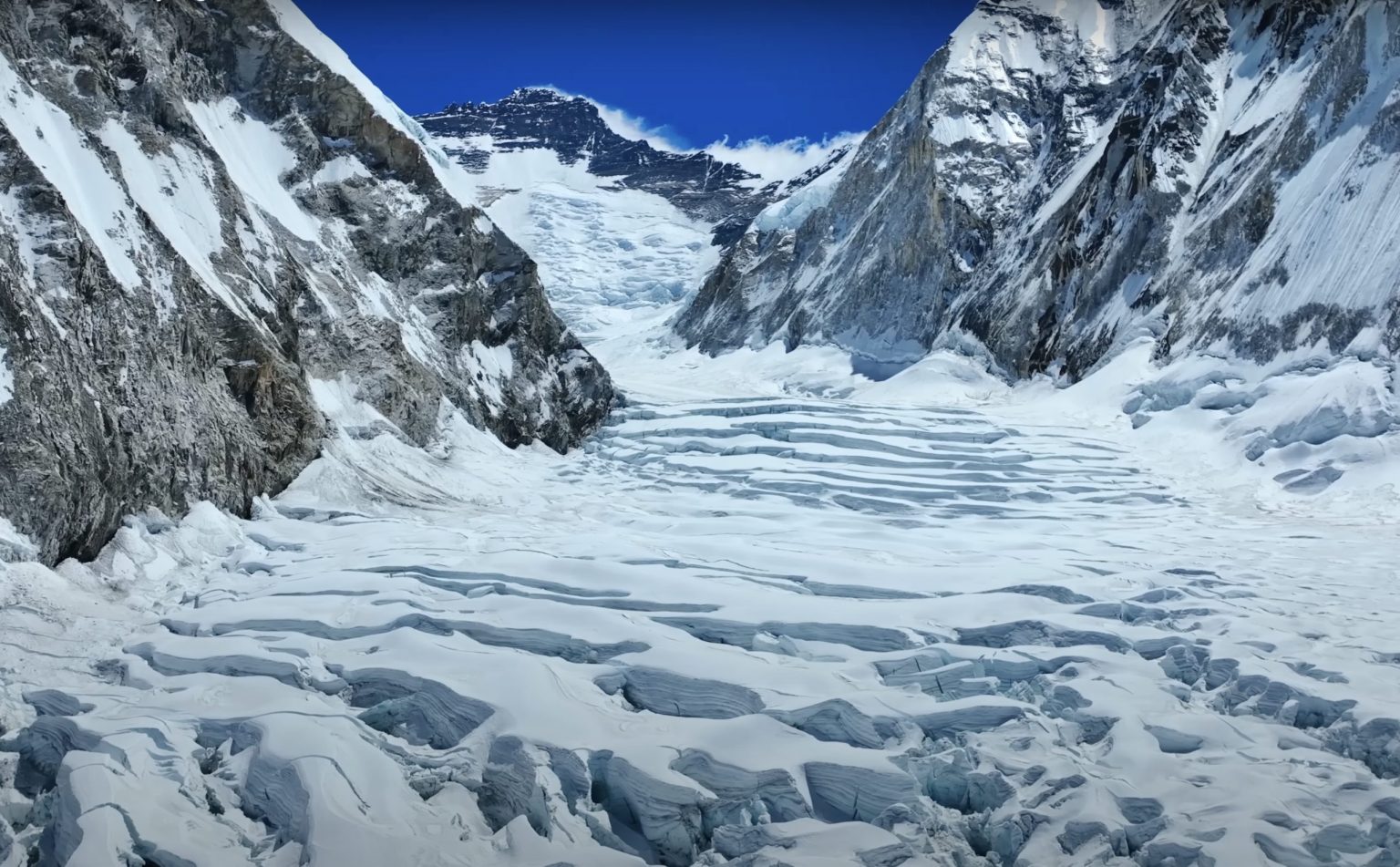Check Out This Everest Footage From a Drone 400m Above the Summit