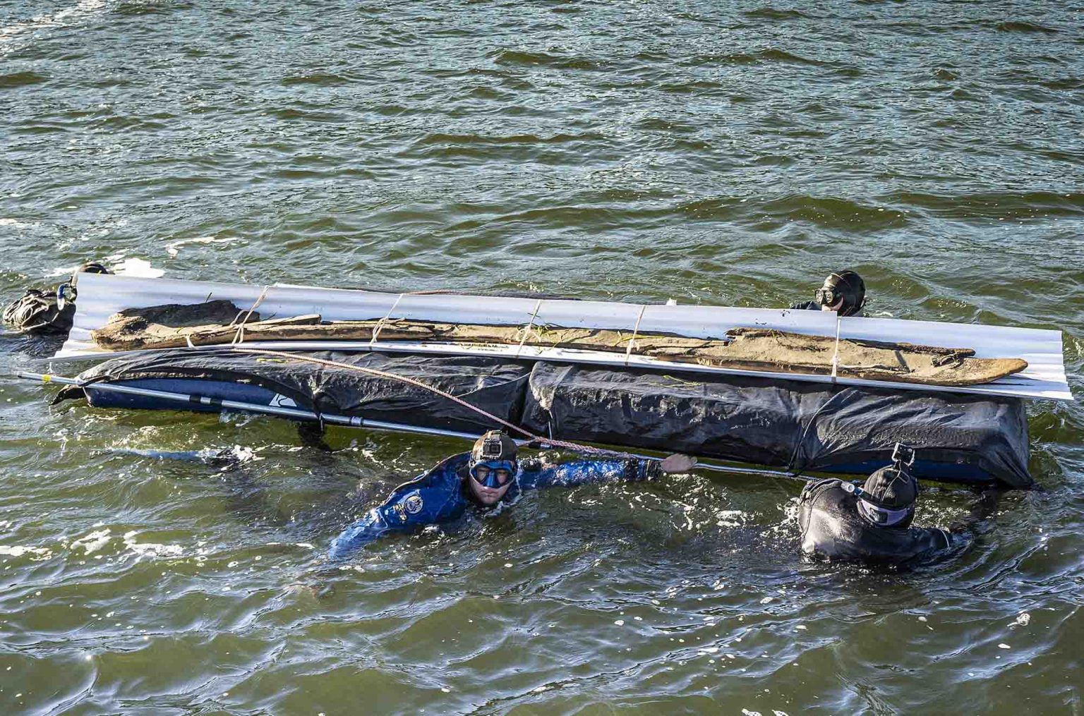 Archaeologists Recover 3,000YearOld Canoe From Wisconsin Lake