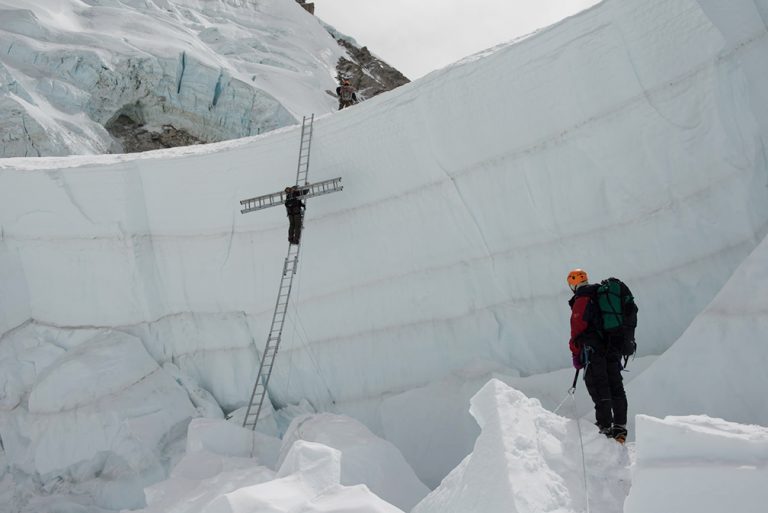Everest Prep Begins, Icefall Doctors on Their Way » Explorersweb