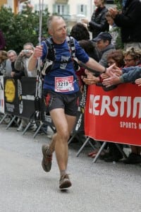 Morgan Williams - 2012 TNF UTMB - Finishing