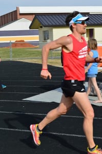 Zach Bitter – 200k American record 2