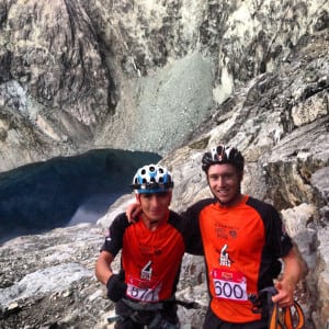 Dakota Jones- Sergio Trecaman – Cuatros Refugios