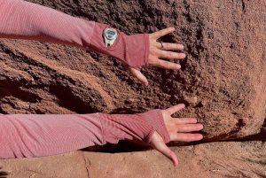 Oiselle Flyout Wool Half-Zip – sleeve details