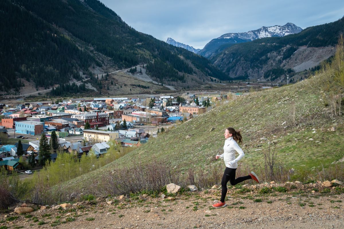 cushioned trail shoes women's