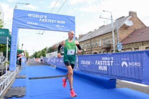 100 km World Record - May 2023 - Aleksandr Sorokin - Checking Pace