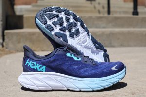 Best Hoka Running Shoes - Hoka Arahi 6 - product photo