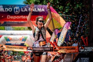 Ruth Croft celebrating her win at the 2024 Transvulcania Ultramarathon.
