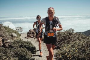 Ida Nilsson (right) briefly leading Ruth Croft at the race's high point.
