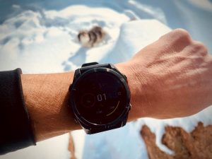 Garmin Fēnix 8 - on wrist