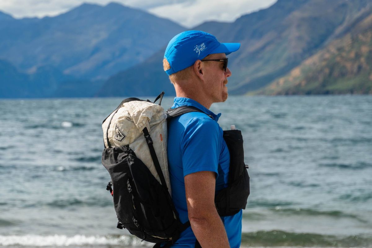 Hyperlite Mountain Gear Aero 28 Ultralight Pack - side view