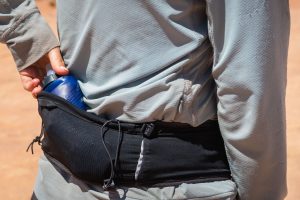 Camelbak Ultra Belt 17oz - back view with full flask
