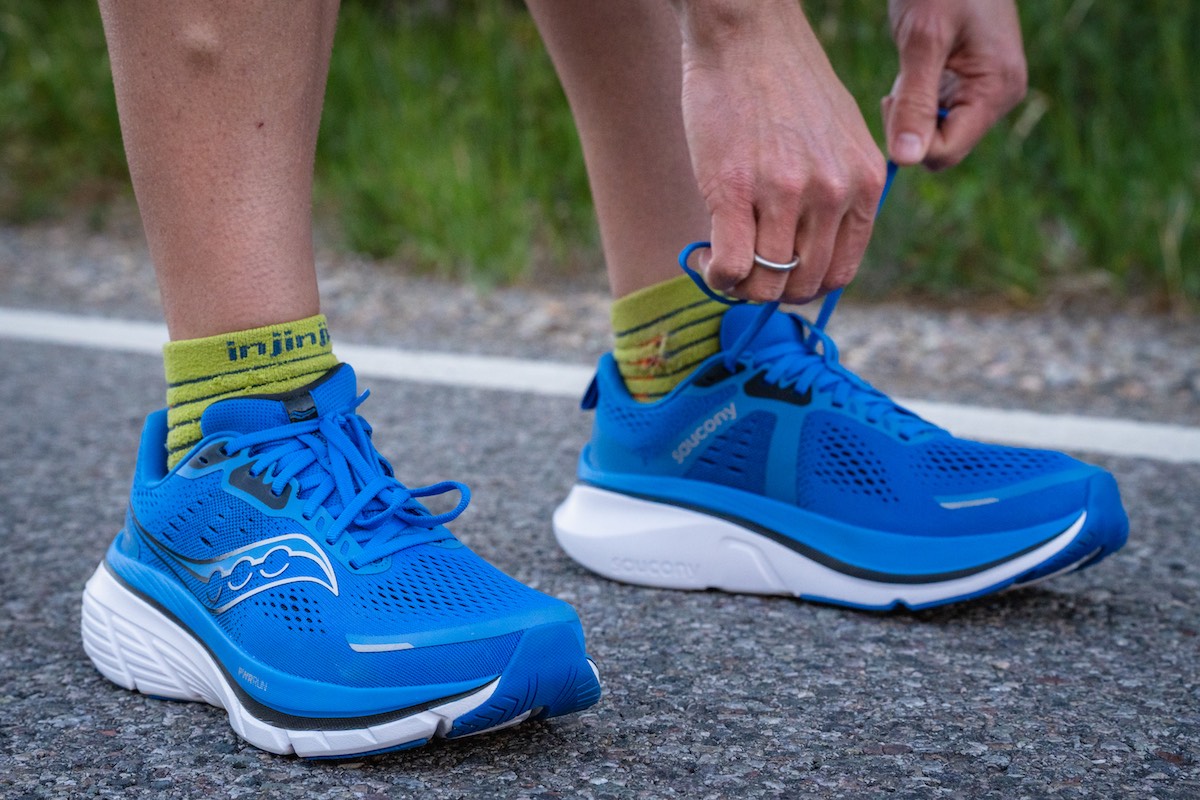 Best Road Running Shoes - Saucony Guide 18 Portrait