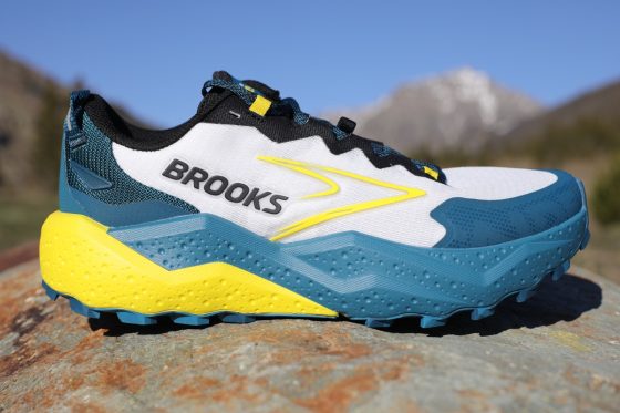 Brooks Caldera 8 - lateral