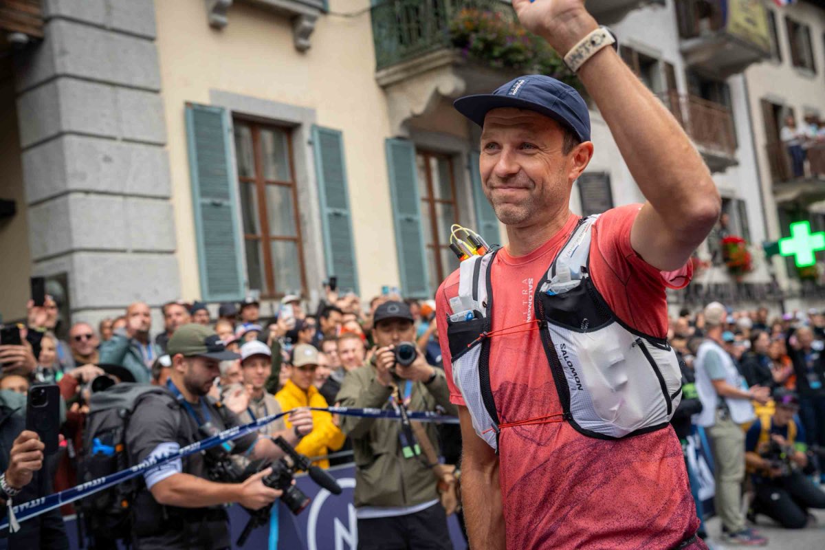 Francois D'Haene - 2025 UTMB - start 2