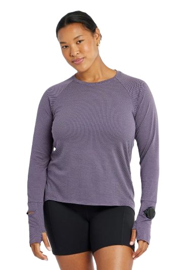 Best Gift for Women Runners - Oiselle Flyout Long Sleeve - product photo