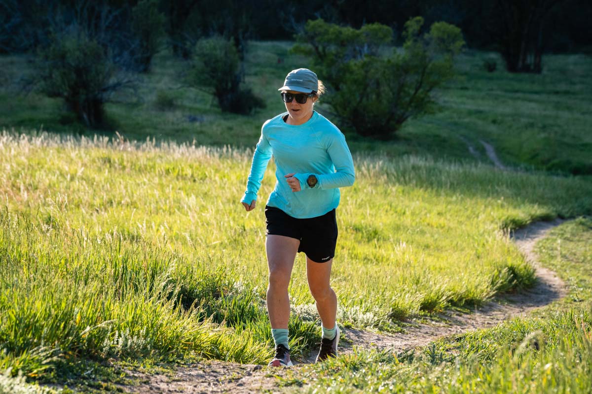Best Gifts for Women Runners - Oiselle Flyout Long Sleeve