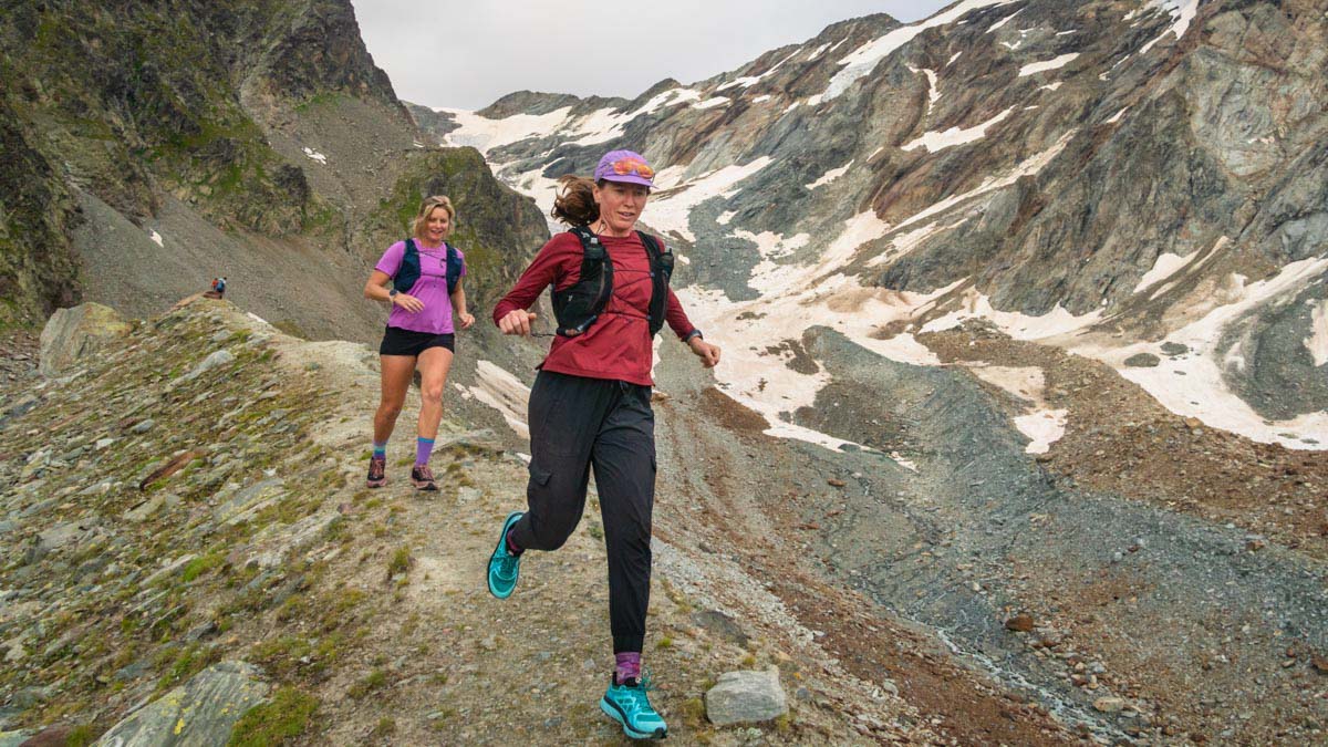 Best Running Vest - running down a trail