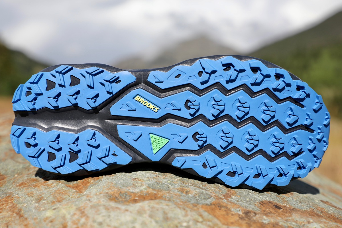 Best Road-to-Trail Shoes - outsole of Brooks Cascadia 19