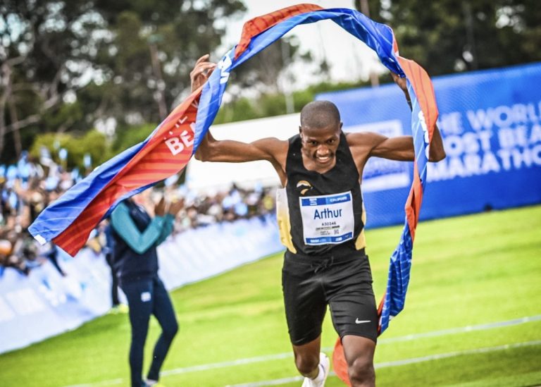 Arthur Jantjies - 2026 Two Oceans Marathon champion – iRunFar