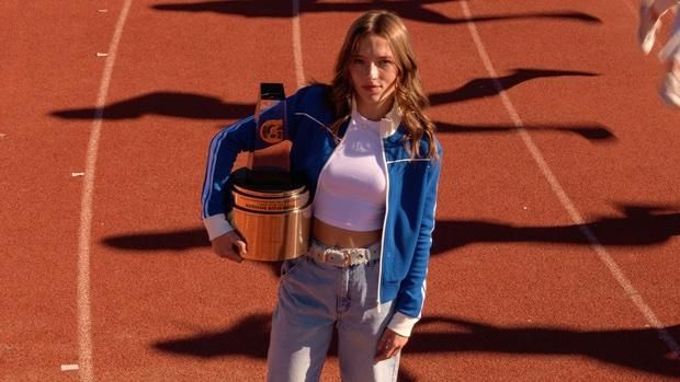 Addy Rizenhein (9th grader) Jude Ritzenhein - 4:10.95 1600m at Niwot Invitational ...