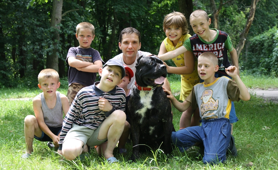 on-starting-a-pet-goods-company-that-grew-to-500-employees-with-offices-in-6-countries