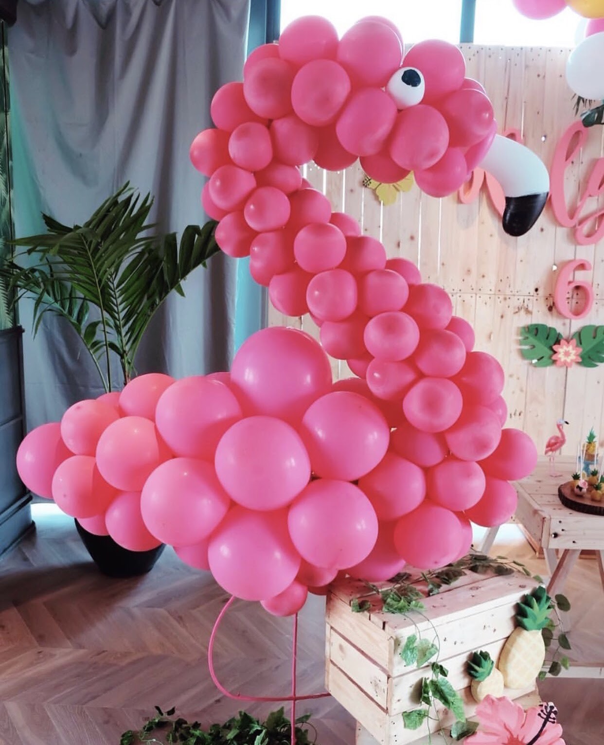 how-i-started-a-20k-month-balloon-installations-and-decorations-business