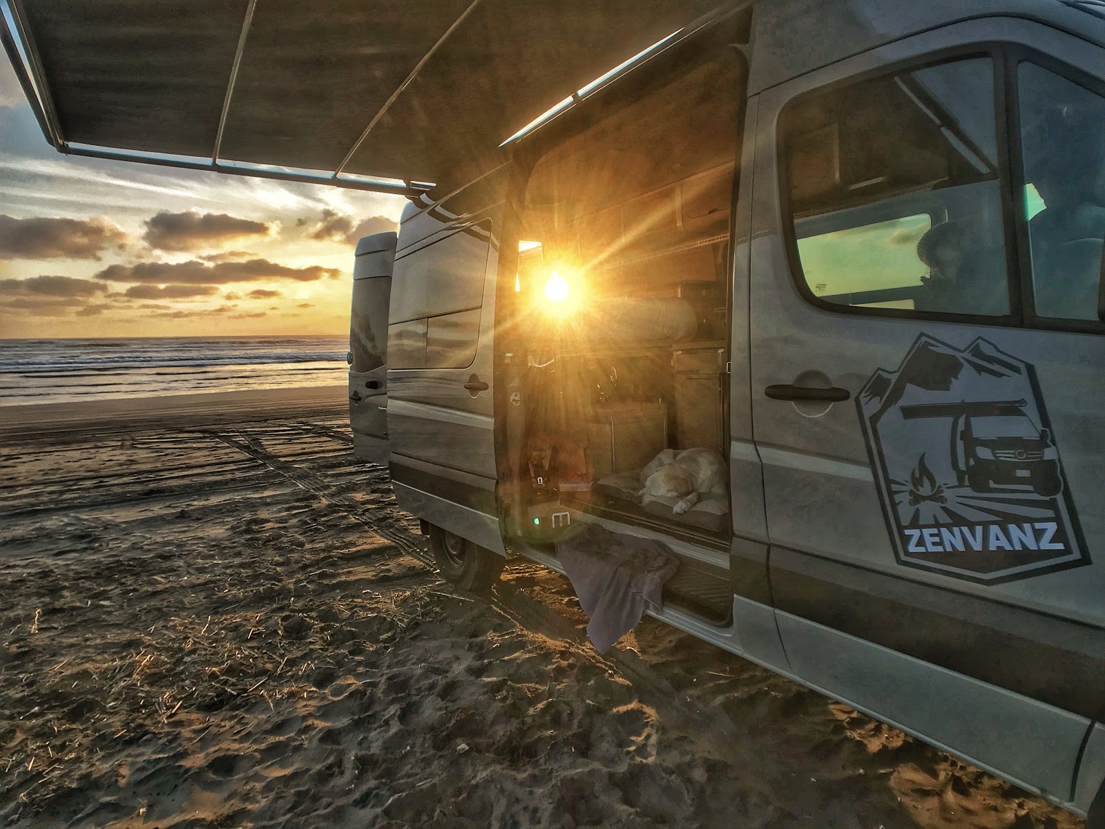 how-we-started-a-8k-month-business-transforming-campervans-while-traveling