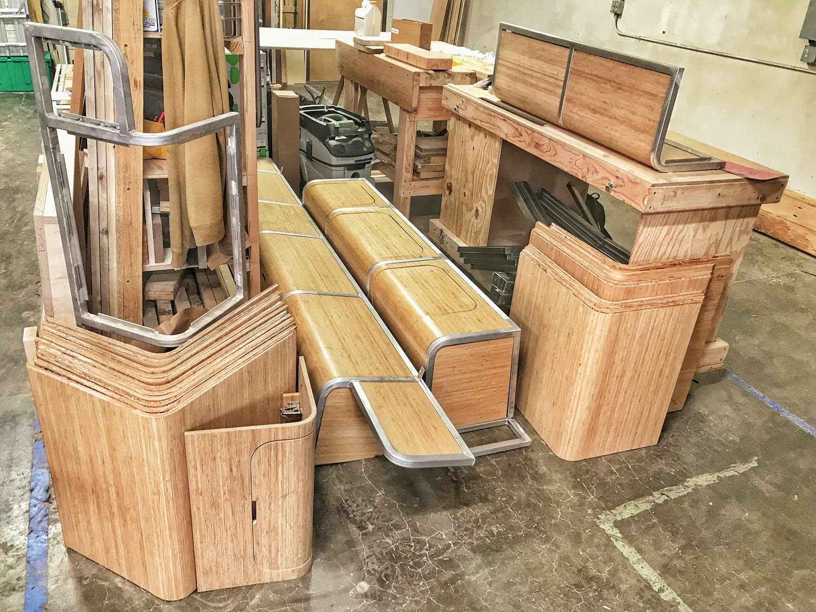 how-we-started-a-8k-month-business-transforming-campervans-while-traveling