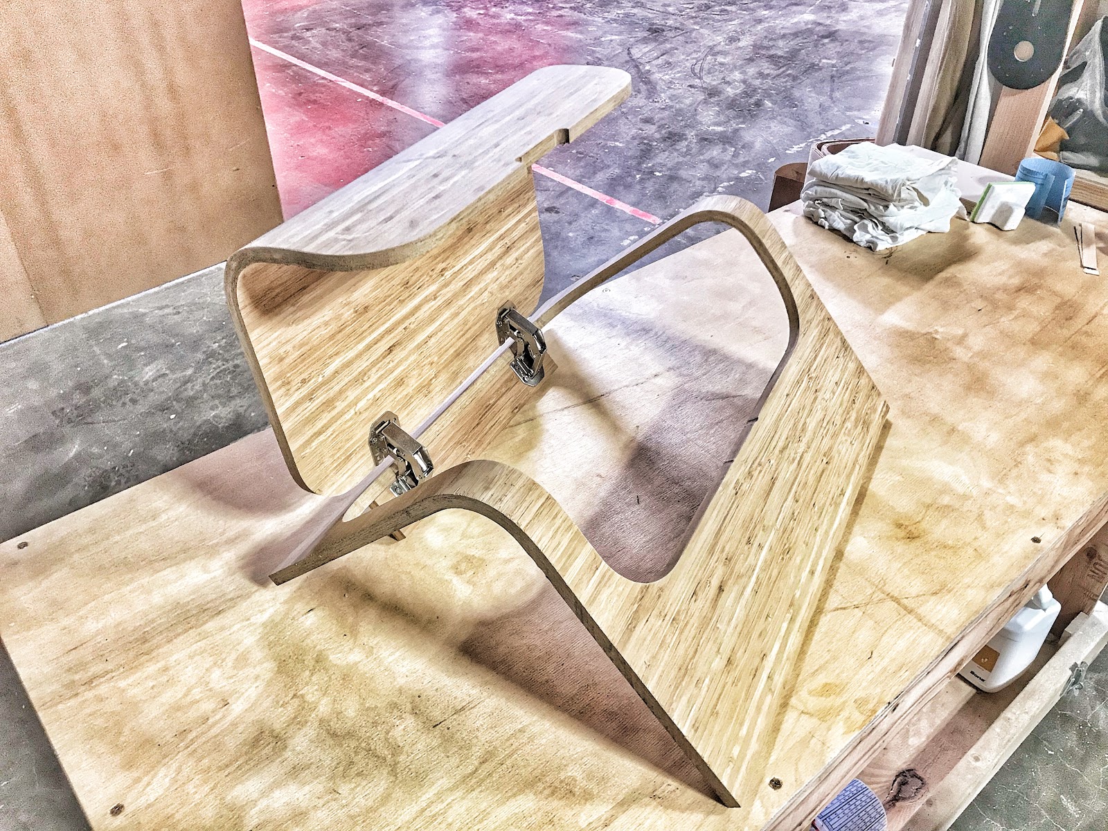 how-we-started-a-8k-month-business-transforming-campervans-while-traveling