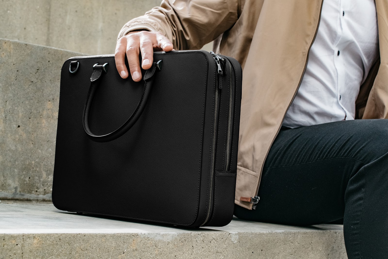 Capitalizing On Kickstarter To Start A $2.3M Leather Bags And