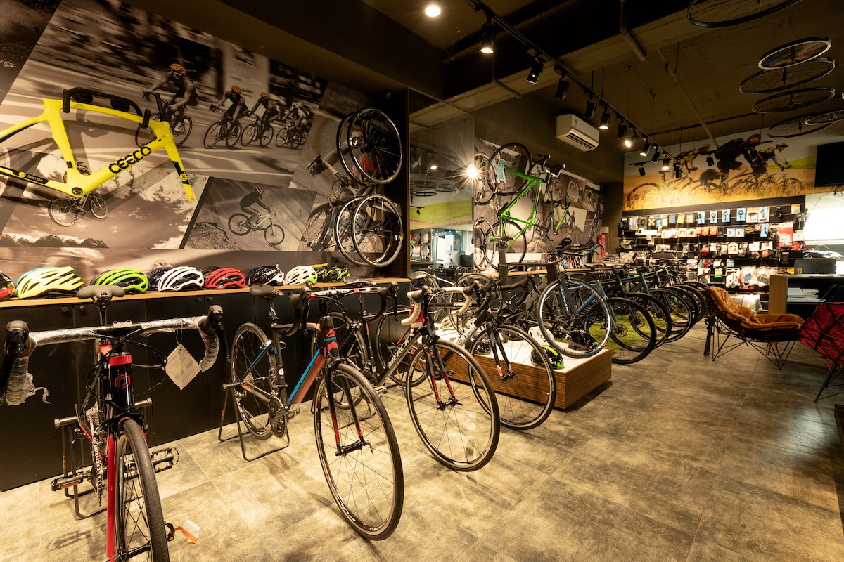 How I Started A 55K/Month Chain Of Cycling Gear Retail Stores